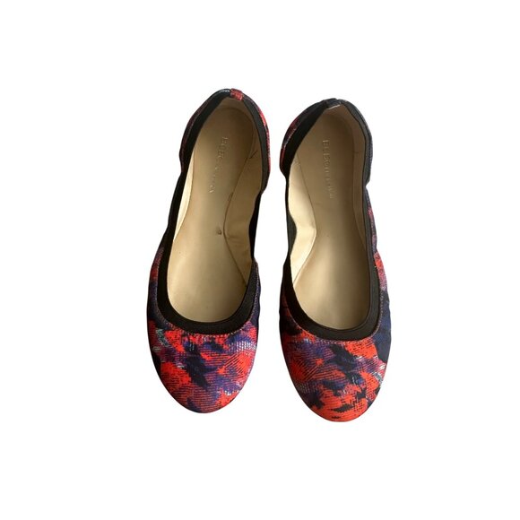 BCBGENERATION Red Black Floral Ballet Flats Size 8 - Picture 3 of 6